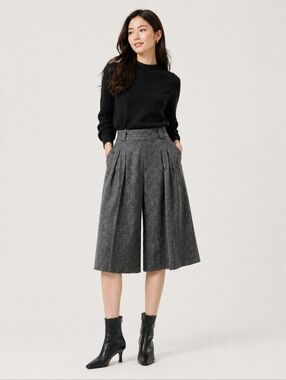 French Connection sz 2 Wide legs Wool Pants  NWT
